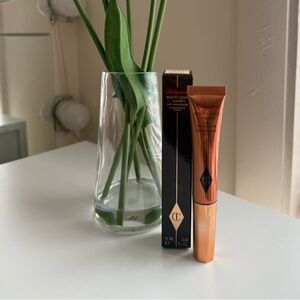 Charlotte Tilbury Beauty Light Wand in spotlight